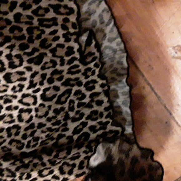 Leopard print cheetah print crop top - Picture 7 of 8